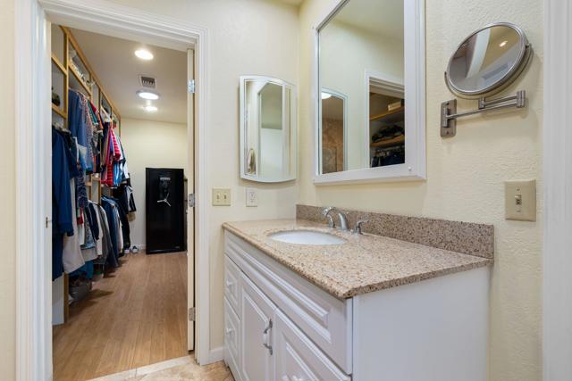 74619 Fairway Drive, Palm Desert CA: https://media.crmls.org/mediaz/90bc6583-5f5c-42d8-9640-205654a87196.jpg