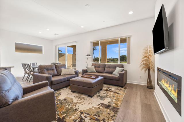 48406 Hepburn Drive, Indio CA: https://media.crmls.org/mediaz/90bf9791-9772-4007-9d80-b602c5fe315c.jpg