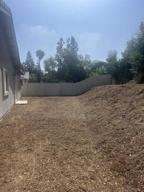 11977 Raceway, Lakeside CA: https://media.crmls.org/mediaz/90c0415d-8071-4d7d-887c-e6808657640a.jpg