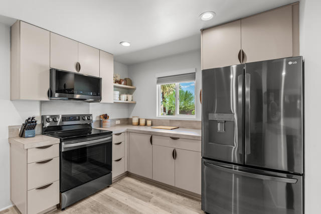 74279 Old Prospector Trail, Palm Desert CA: https://media.crmls.org/mediaz/90c0c1e7-234e-4632-ab11-a930acc66fe0.jpg