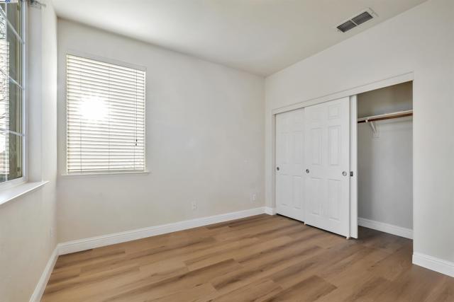501 Carnaby Rd, Lathrop CA: https://media.crmls.org/mediaz/90c19e3a-b4d9-4d2e-bc46-fb75956ed47e.jpg