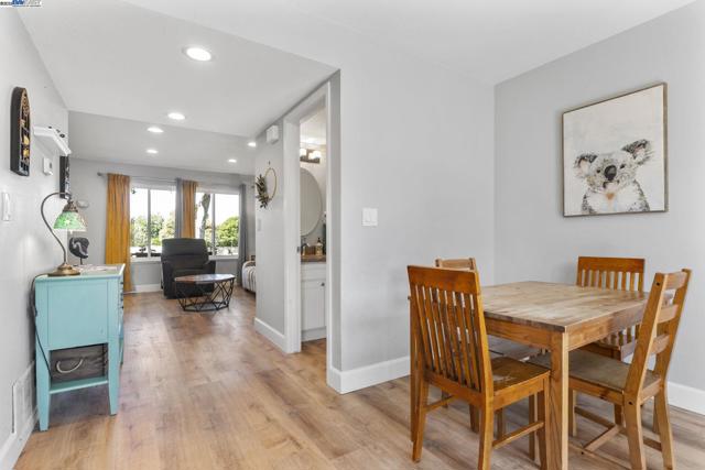 1479 Spring Valley Cmn, Livermore CA: https://media.crmls.org/mediaz/90c265a5-0c30-4d01-a4af-8489fc8ae5e2.jpg