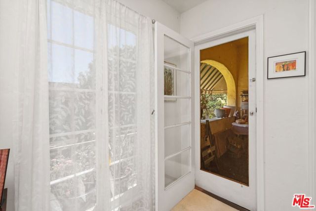 347 N Curson Avenue, Los Angeles CA: https://media.crmls.org/mediaz/90c2c531-ee80-48d2-ae1b-ffa20e0a58a4.jpg