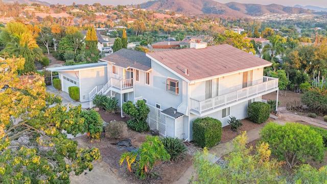 Detail Gallery Image 1 of 1 For 2195 Tierra Verde Rd, Vista,  CA 92084 - 3 Beds | 2/1 Baths