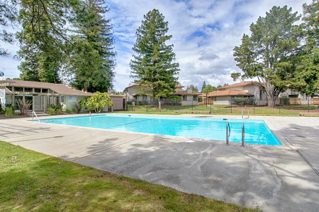 106 Palo Verde Terrace, Santa Cruz CA: https://media.crmls.org/mediaz/90c3da68-6297-4491-8946-0122a839a905.jpg