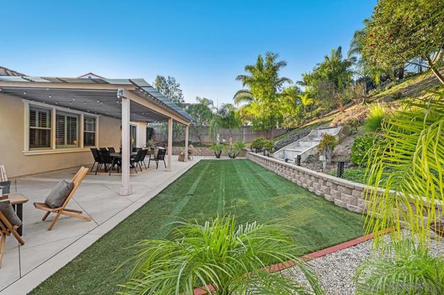 2690 Ponderosa Ct, Escondido CA: https://media.crmls.org/mediaz/90c4ee37-3f34-42db-aedc-e505aea49b7a.jpg