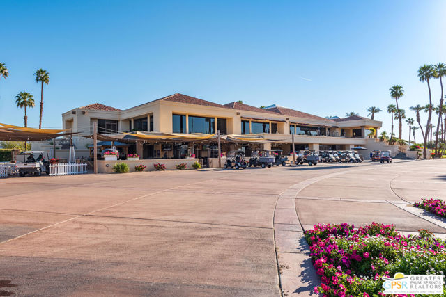 422 Forest Hills Drive, Rancho Mirage CA: https://media.crmls.org/mediaz/90c66ebc-997e-4776-b996-08e2b9b587ea.jpg