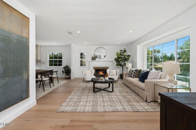 1105 Fairview Drive, La Canada Flintridge CA: https://media.crmls.org/mediaz/90c68129-1914-4fdc-b116-9643b22f2e33.jpg