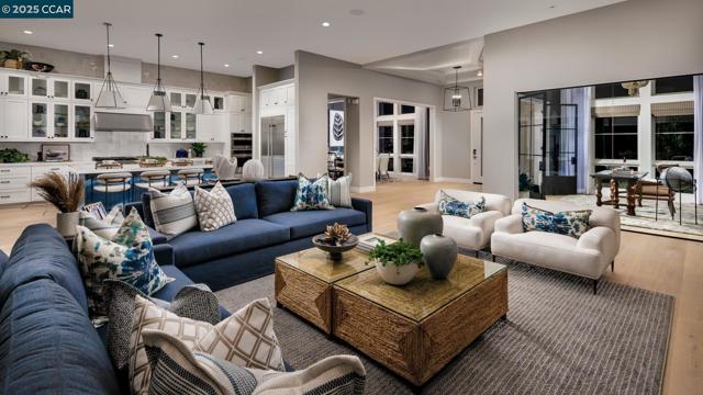 Image 6 of 30 For 18271 Corte Agustin