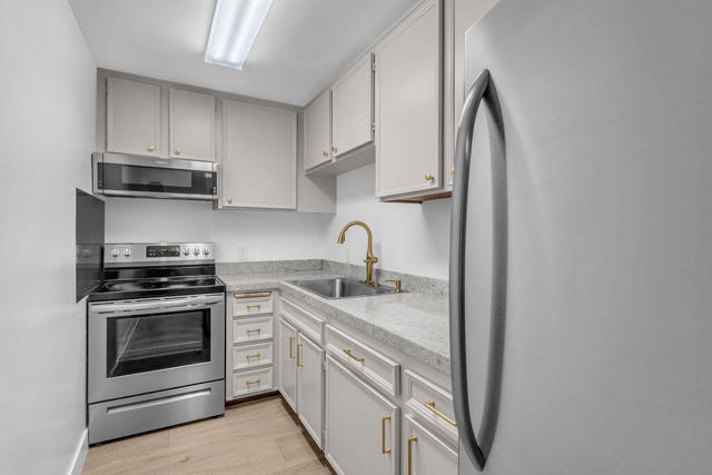 2825 N Los Felices, Palm Springs CA: https://media.crmls.org/mediaz/90c7d6a3-990b-4534-9b7d-1a0a876faeab.jpg