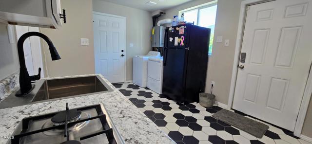 4141 Willow Trail, Frazier Park CA: https://media.crmls.org/mediaz/90c87d00-a436-49a3-97bd-23790c18d3c4.jpg