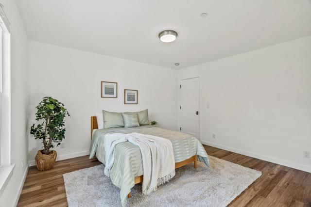 2200 Dolphin Drive, Aptos CA: https://media.crmls.org/mediaz/90c8d697-ae58-41ef-ba67-d334a56f841c.jpg