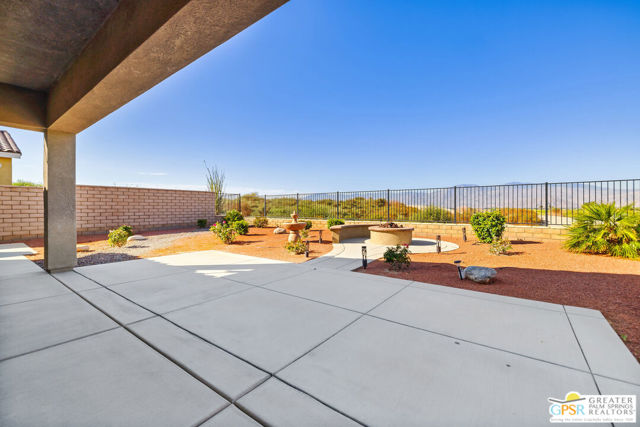 85041 Stazzano Place, Indio CA: https://media.crmls.org/mediaz/90c93c84-1d36-4977-bbc9-12e0be51588b.jpg