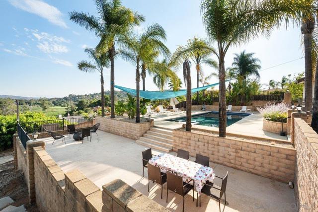 3647 Laketree Dr., Fallbrook CA: https://media.crmls.org/mediaz/90c9b986-d873-4857-8ea1-80b134c0dd52.jpg