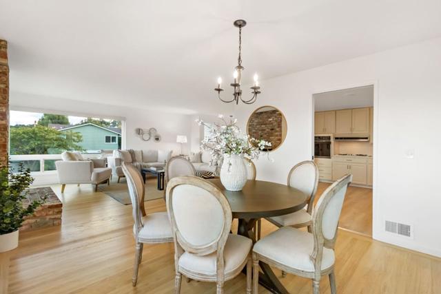 3848 Vineyard Drive, Redwood City CA: https://media.crmls.org/mediaz/90c9cb3f-d46c-43ab-ad9e-f87f26eb2a4b.jpg