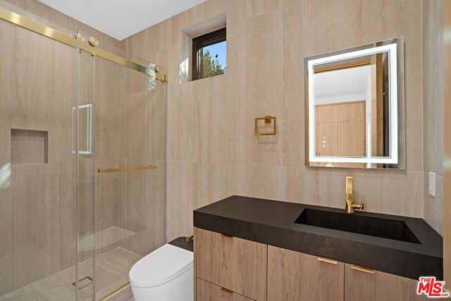 17509 Martha Street photo 20