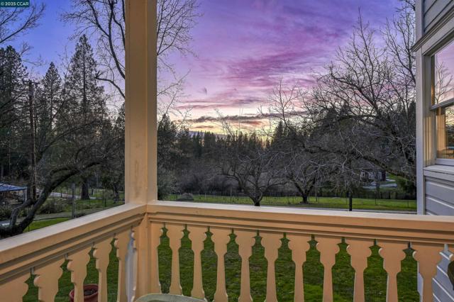 11417 Red Dog Rd, Nevada City CA: https://media.crmls.org/mediaz/90cb7798-1729-4838-8f70-8e1a50d02d86.jpg