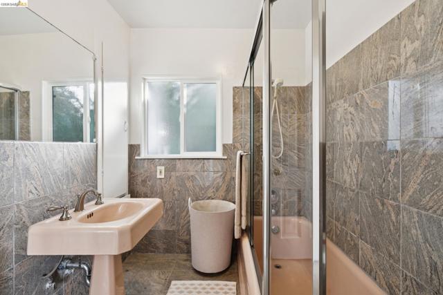 Image 51 of 58 For 5922 Bruns Ct