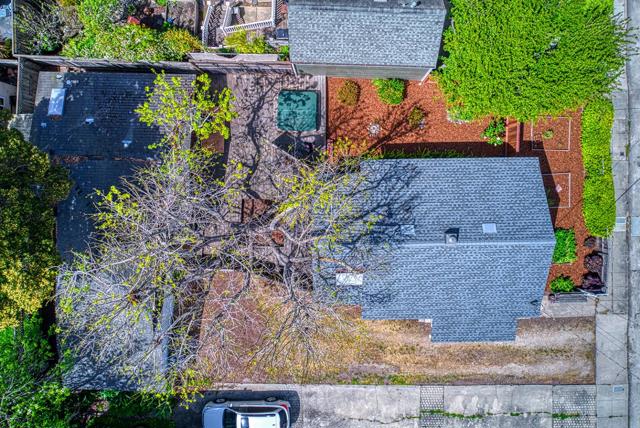 723 Pine Street, Santa Cruz CA: https://media.crmls.org/mediaz/90cbe071-3eb8-4dd0-8995-701aec5a6fbc.jpg