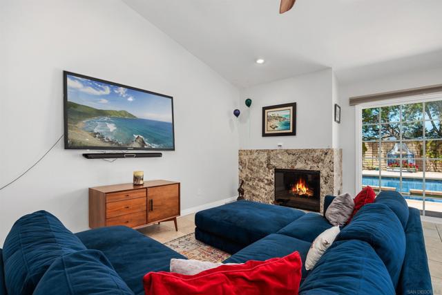 13074 Maritime, San Diego CA: https://media.crmls.org/mediaz/90cdb09c-5883-4d85-abf8-1968eabaef79.jpg