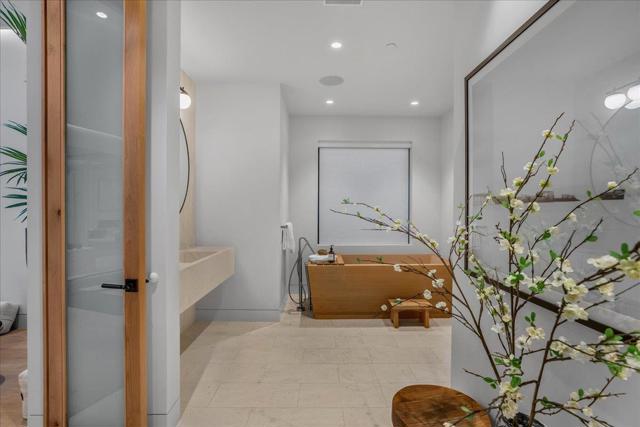 88 Tuscaloosa Avenue, Atherton CA: https://media.crmls.org/mediaz/90cde3c2-1194-4dc3-b4ed-4c210bc877d7.jpg