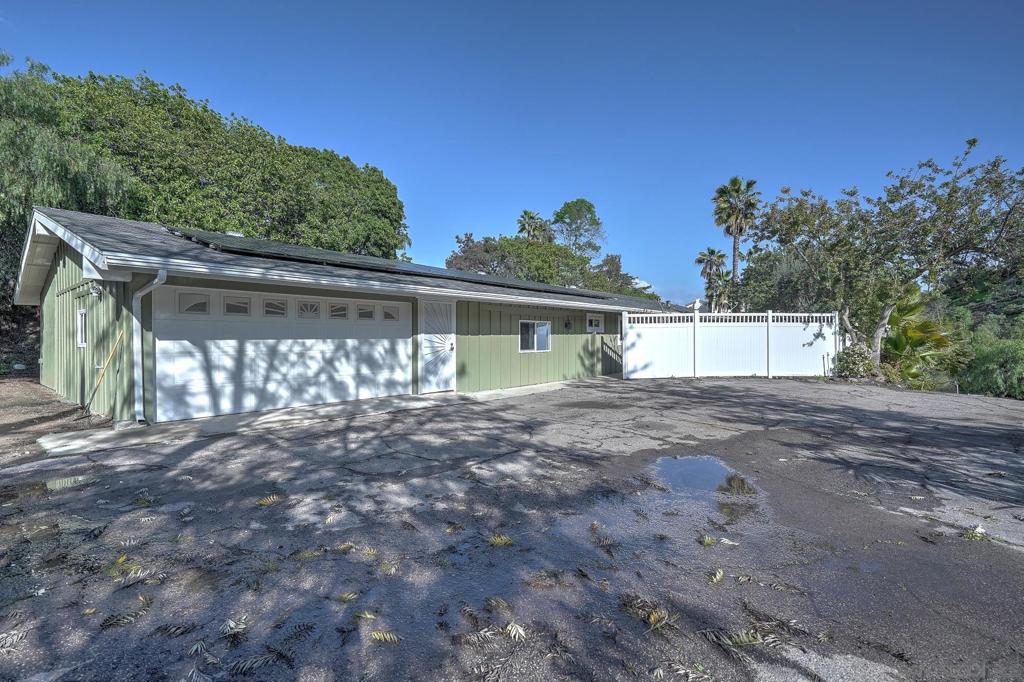 11453 Meadow Creek, El Cajon, CA 92020