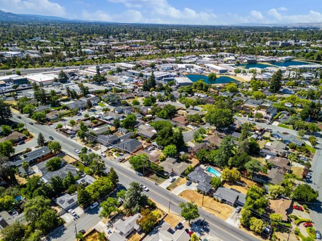 955 Norin Court, Campbell CA: https://media.crmls.org/mediaz/90cdfbf3-3fc8-4b08-acd5-f23d78f78e1f.jpg