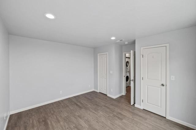 3248 Fitzgerald Circle, Marina CA: https://media.crmls.org/mediaz/90ce278b-117d-4b74-97cc-d15888c456dc.jpg