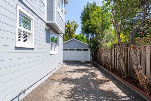 923 Grand Street, Redwood City CA: https://media.crmls.org/mediaz/90ce7b72-827e-4a71-b9a6-5ece37a98b7f.jpg
