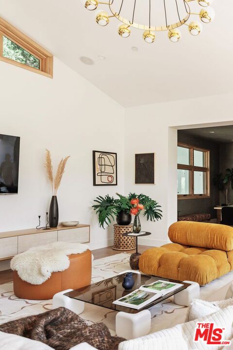 1149 OLD TOPANGA CANYON Road photo 8