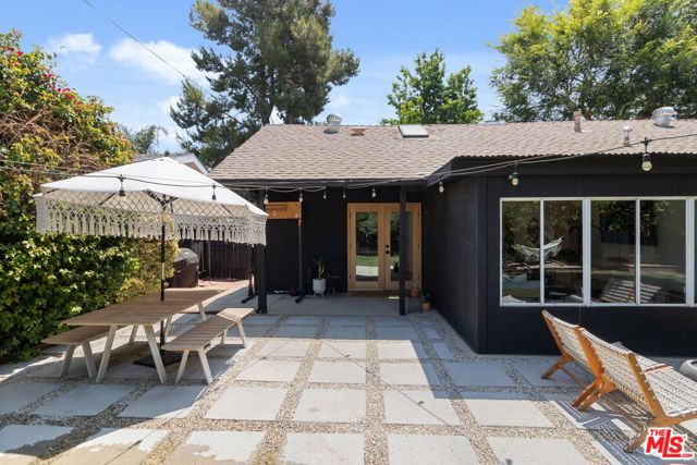 7339 Lasaine Avenue, Van Nuys CA: https://media.crmls.org/mediaz/90cff8e2-c252-4965-a66a-f6beb7f95f6c.jpg