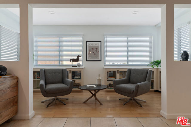 4350 Via Dolce, Marina del Rey CA: https://media.crmls.org/mediaz/90d03237-2a12-4804-9979-36cc2c3968be.jpg