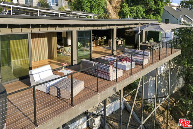 3 Bed Home for Sale in Los Angeles, California