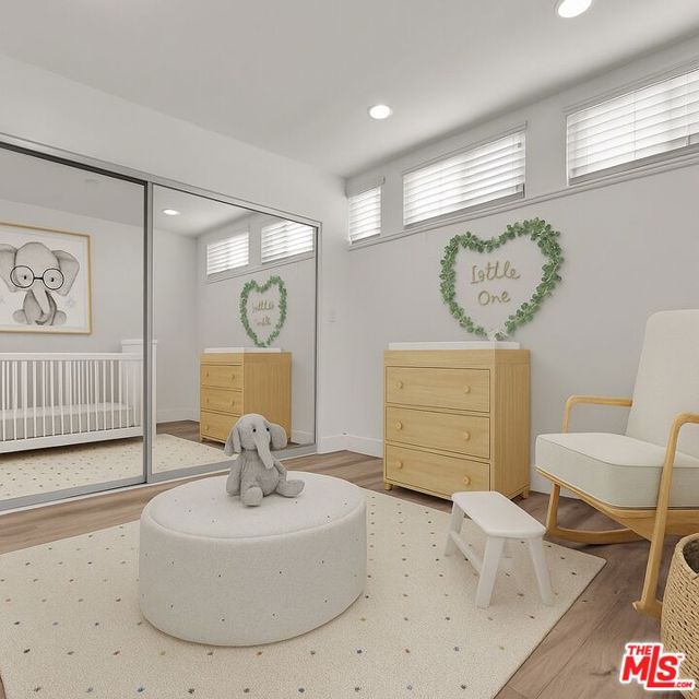 13224 Admiral Avenue, Marina del Rey CA: https://media.crmls.org/mediaz/90d0df49-b680-43d6-bc85-7d902088e831.jpg
