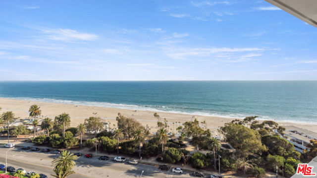 201 Ocean Avenue, Santa Monica CA: https://media.crmls.org/mediaz/90d13052-9b3a-4284-af56-d9b2533eecc9.jpg