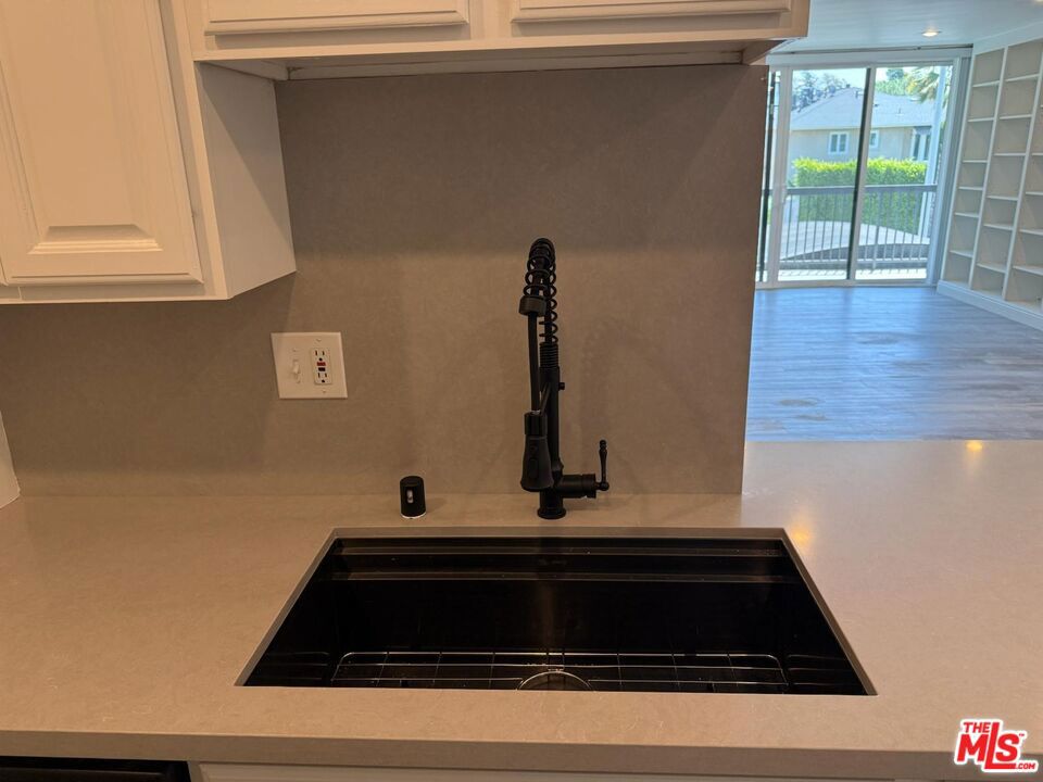 MLS #25614075 image #11