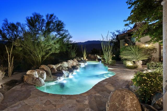 49518 Hidden Valley N Trail, Indian Wells CA: https://media.crmls.org/mediaz/90d23f3c-2d77-4d26-939f-749bd1226044.jpg