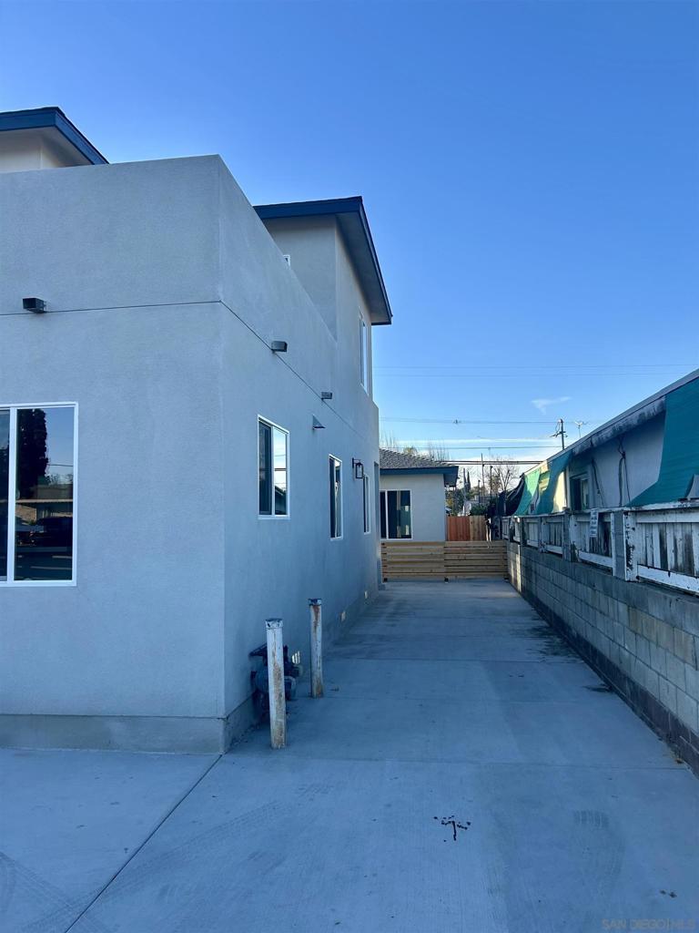 752 9th Ave - photo 8