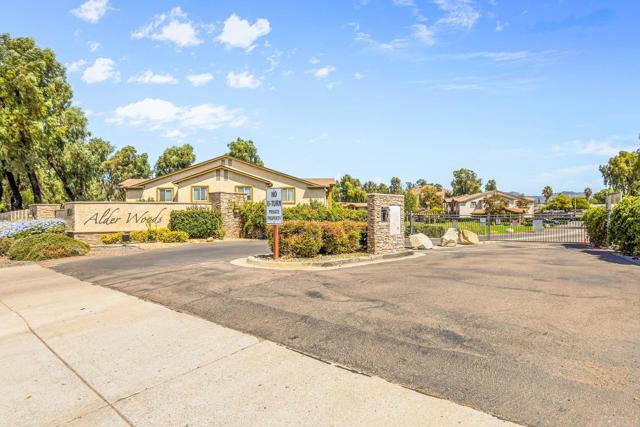 Detail Gallery Image 2 of 25 For 1423 Graves Ave #238,  El Cajon,  CA 92021 - 2 Beds | 1 Baths