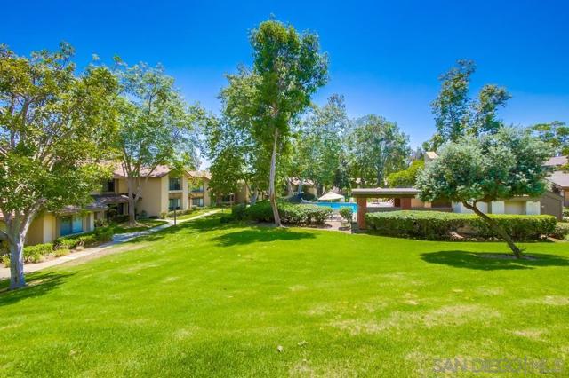 9855 Guisante Terrace, San Diego CA: https://media.crmls.org/mediaz/90d30abc-d167-49f5-9c59-d10c1af24aa7.jpg