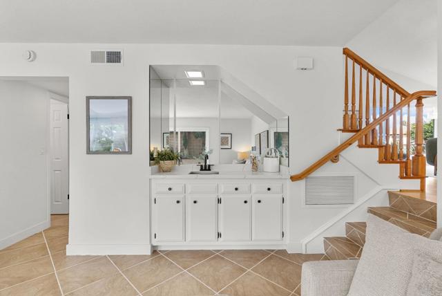 14592 Oak Avenue, Irvine CA: https://media.crmls.org/mediaz/90d3c646-1b4c-4b66-8b02-c541f299b4d9.jpg