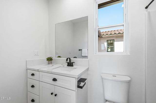 Detail Gallery Image 17 of 35 For 1131 W 2nd St, Oxnard,  CA 93030 - 3 Beds | 2 Baths