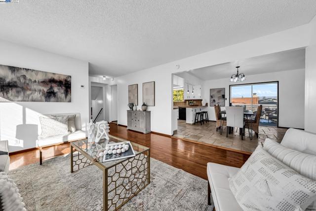 1933 Riverbank, Castro Valley CA: https://media.crmls.org/mediaz/90d5fd3c-8b5a-40b9-acfe-7cf2919eb0f5.jpg