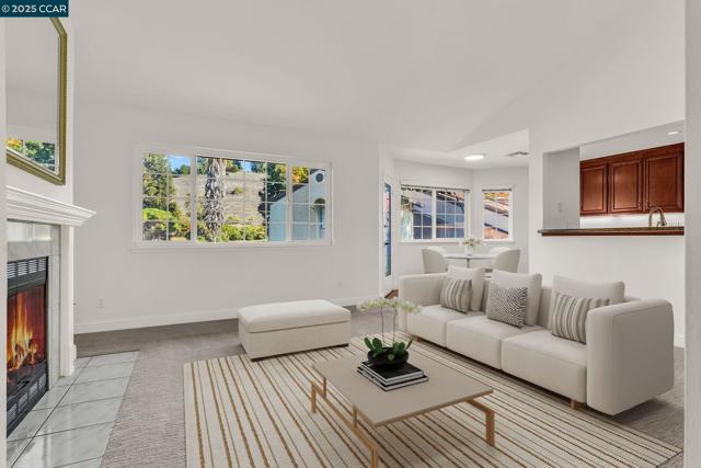 440 Canyon Woods Pl, San Ramon CA: https://media.crmls.org/mediaz/90d6efb5-84e9-454b-8e0c-a77d08c5da4e.jpg