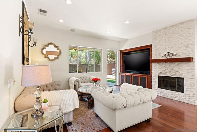 3814 Ruette San Raphael, San Diego CA: https://media.crmls.org/mediaz/90d73309-6789-48c9-850a-43aa58d69465.jpg