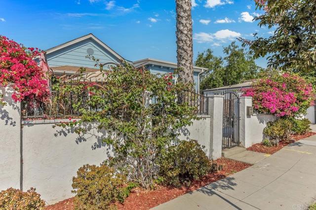 Detail Gallery Image 14 of 33 For 118 20th St, San Diego,  CA 92102 - 4 Beds | 2 Baths