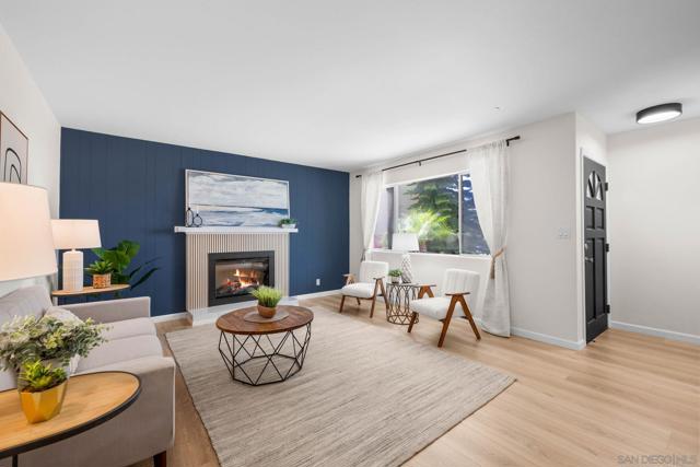 3560 Donna Dr, Carlsbad CA: https://media.crmls.org/mediaz/90d83dc0-c86a-498c-acec-341109d6ed30.jpg