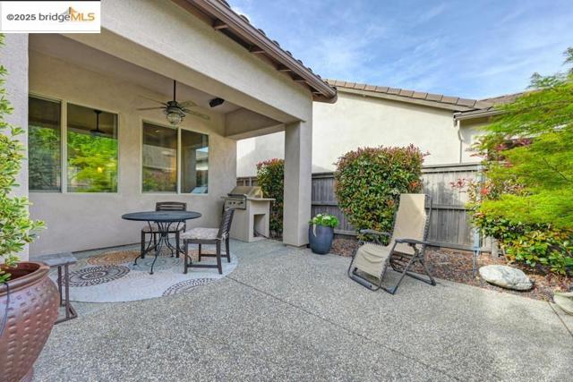 Image 40 of 54 For 5736 Palmera Ln