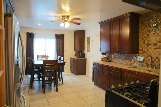 26280 Adrian Avenue, Hayward CA: https://media.crmls.org/mediaz/90d8e65b-5396-4f56-ba6c-7e3940086e3a.jpg