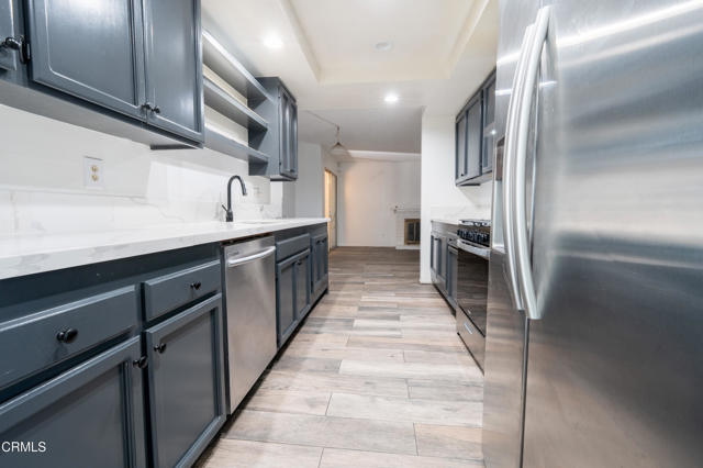 Detail Gallery Image 4 of 6 For 1501 Pisco Ln, Oxnard,  CA 93035 - 4 Beds | 3/1 Baths